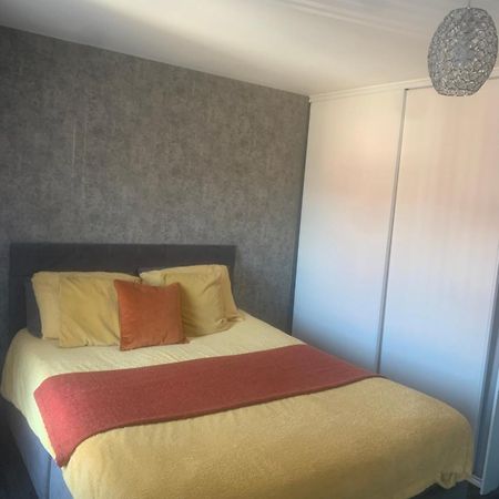 2 Bedroom House Belfast City ภายนอก รูปภาพ