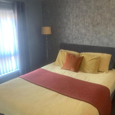 2 Bedroom House Belfast City ภายนอก รูปภาพ