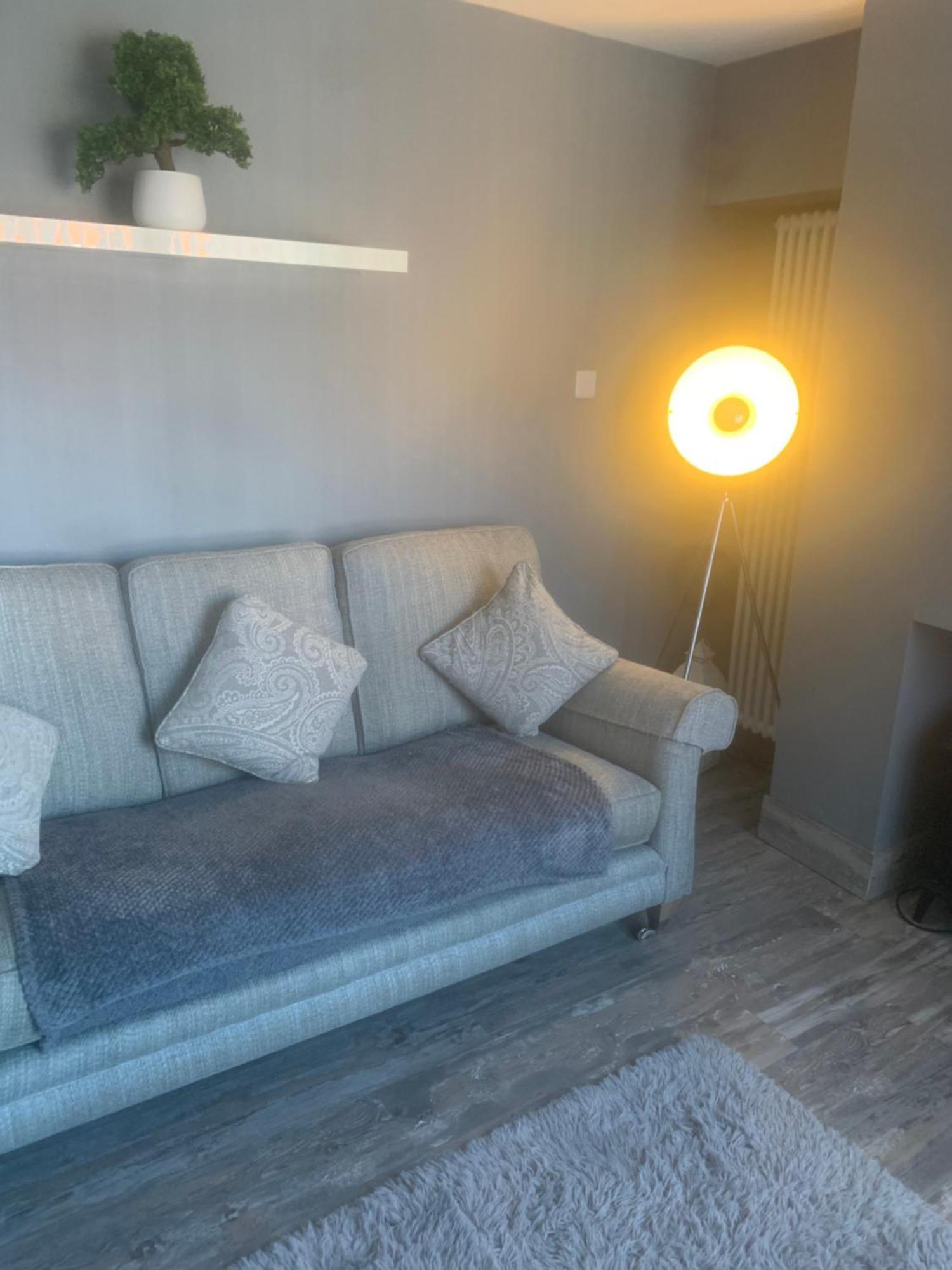 2 Bedroom House Belfast City ภายนอก รูปภาพ